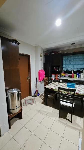 Rumah Berkembar untuk Dijual di Taman Kajang Impian (Kajang) - Azira Ahmad - Kitchen - PropertyGuru.com.my