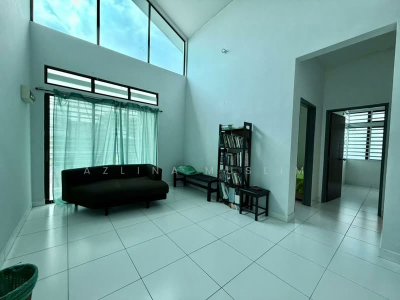 Rumah Teres 2 Tingkat untuk Dijual di Taman Bukit Dahlia (Pasir Gudang) - Azlina Muslim - PropertyGuru.com.my