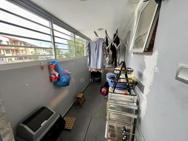 Rumah Teres 2 Tingkat untuk Dijual di Taman Bukit Permata (Selayang) - Jason Hew - Balcony - PropertyGuru.com.my