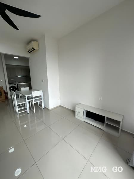 Service Residence for Rent at Gravit8, Klang - Vivian Koh - Dining Room - PropertyGuru.com.my