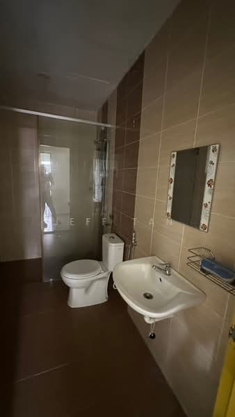 Kondominium untuk Disewa di Loyal Garden Residences - Jeff Tan - Bathroom - PropertyGuru.com.my