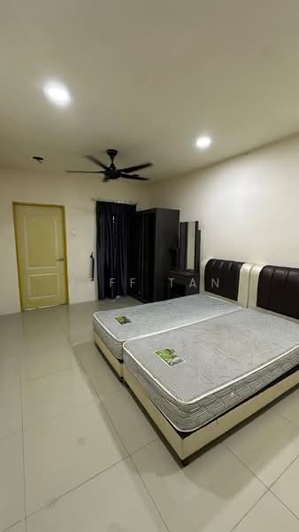 Kondominium untuk Disewa di Loyal Garden Residences - Jeff Tan - Bedroom - PropertyGuru.com.my
