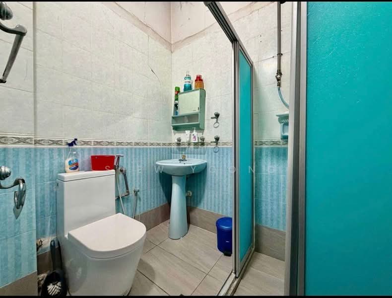 Rumah Teres 2 Tingkat untuk Dijual di Taman Seputeh (Seputeh) - Siew Yoong - Bathroom - PropertyGuru.com.my