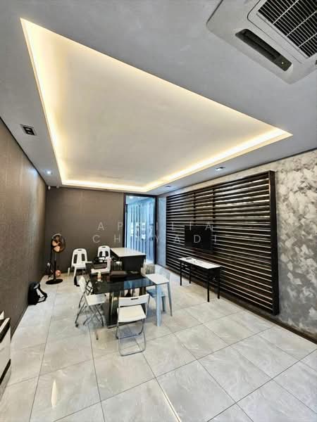 Shop / Office for Rent in Taman Molek (Johor Bahru) - APRILIA CHAYADI - Interior - PropertyGuru.com.my