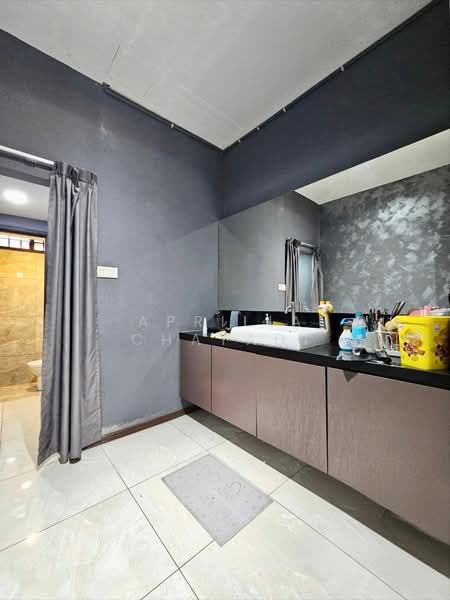 Shop / Office for Rent in Taman Molek (Johor Bahru) - APRILIA CHAYADI - PropertyGuru.com.my