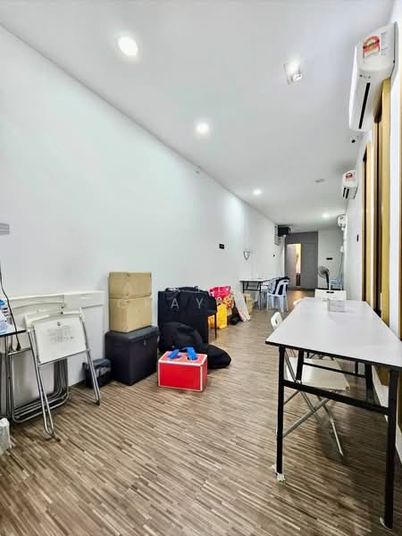 Shop / Office for Rent in Taman Molek (Johor Bahru) - APRILIA CHAYADI - PropertyGuru.com.my