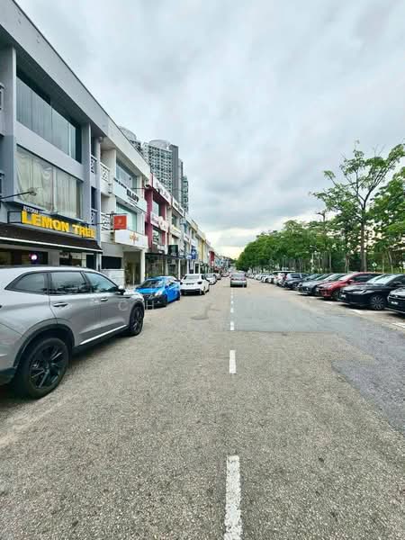 Shop / Office for Rent in Taman Molek (Johor Bahru) - APRILIA CHAYADI - PropertyGuru.com.my