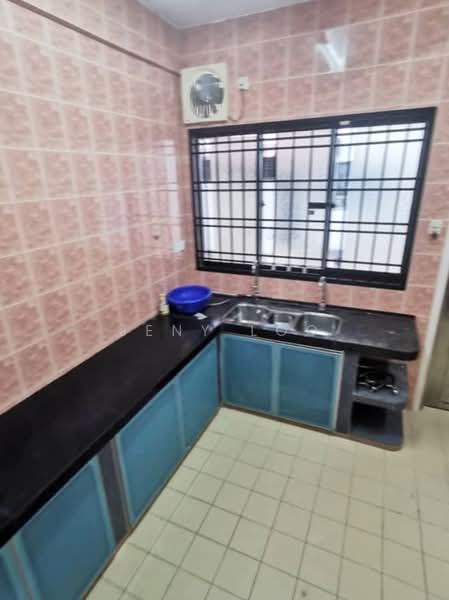 2-storey Terraced House for Sale in Johor Bahru (Johor) - Jeny Loo - Kitchen - PropertyGuru.com.my