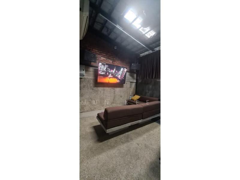 2-storey Terraced House for Sale in Taman Desa (Kuala Lumpur) - Jun Kee - Living Room - PropertyGuru.com.my