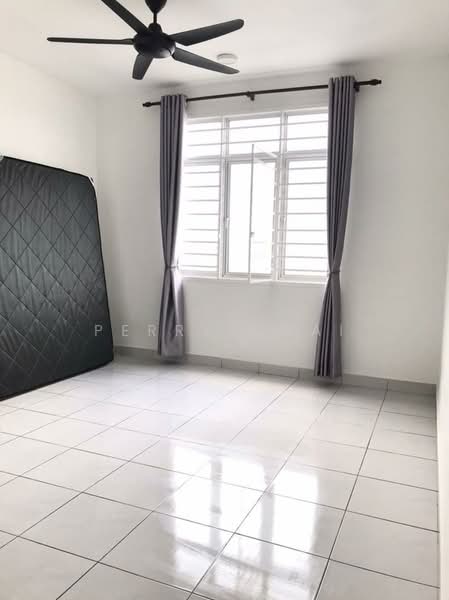Pangsapuri untuk Disewa di Impiana Sky Residensi - Perry Chai - Bedroom - PropertyGuru.com.my