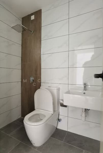 Service Residence for Sale at Piccadilly - Michelle Cheng - Bathroom - PropertyGuru.com.my