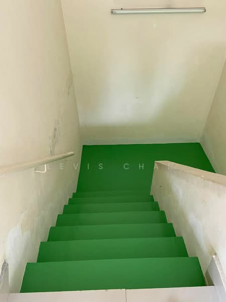 Townhouse for Rent in Serdang (Seri Kembangan) - Levis Chan - Corridor - PropertyGuru.com.my