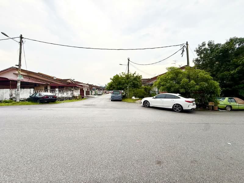 2-storey Terraced House for Sale in Taman Sri Semenyih (Semenyih) - Azira Ahmad - Exterior - PropertyGuru.com.my