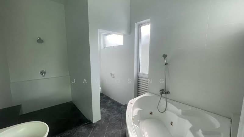 Semi-Detached House for Rent in Tanjung Bungah (Penang) - Javios Ng - Bathroom - PropertyGuru.com.my