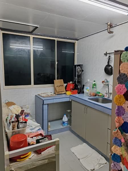 Apartment for Sale at Taman Lembah Maju - Chris Lee - Kitchen - PropertyGuru.com.my