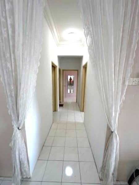 Apartment for Rent at Jalil Damai Apartments - Kew . - Corridor - PropertyGuru.com.my