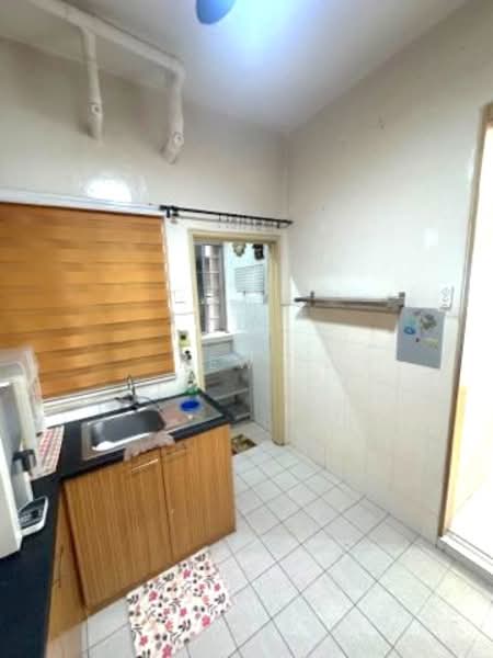 Apartment for Rent at Jalil Damai Apartments - Kew . - Kitchen - PropertyGuru.com.my