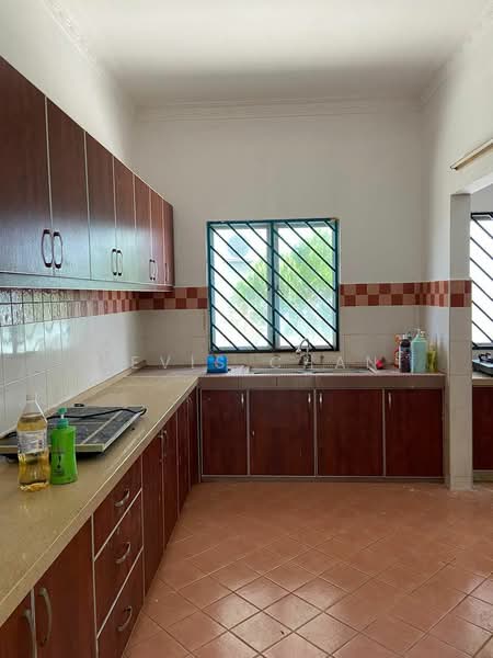 Semi-Detached House for Sale in Taman Seri Damai (Kajang) - Levis Chan - Kitchen - PropertyGuru.com.my