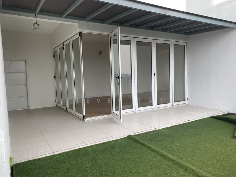Kondominium untuk Dijual di Casa Green Condominium - Steven Tay - Balcony - PropertyGuru.com.my