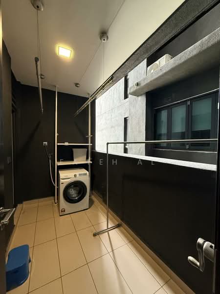 Kondominium untuk Disewa di The Estate - Fateh AL - Balcony - PropertyGuru.com.my
