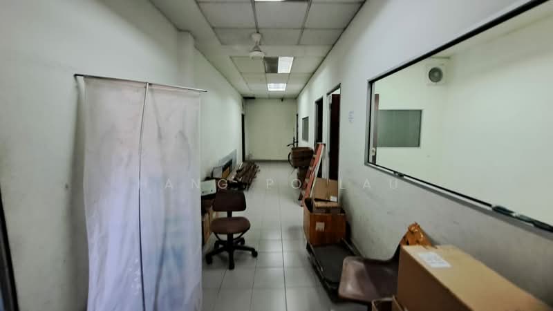 Shop for Rent in Jalan Klang Lama (Old Klang Road) (Kuala Lumpur) - Hang Po Lau - Corridor - PropertyGuru.com.my