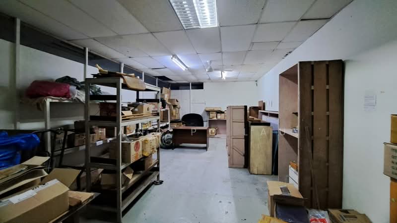 Shop for Rent in Jalan Klang Lama (Old Klang Road) (Kuala Lumpur) - Hang Po Lau - Interior - PropertyGuru.com.my