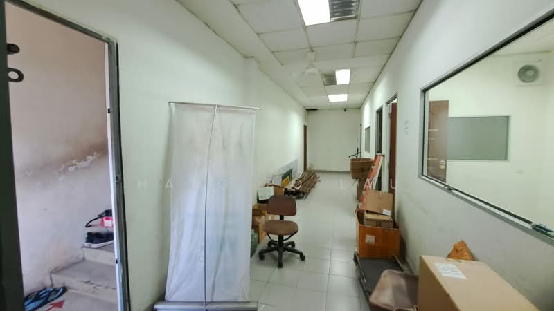 Shop for Rent in Jalan Klang Lama (Old Klang Road) (Kuala Lumpur) - Hang Po Lau - Corridor - PropertyGuru.com.my
