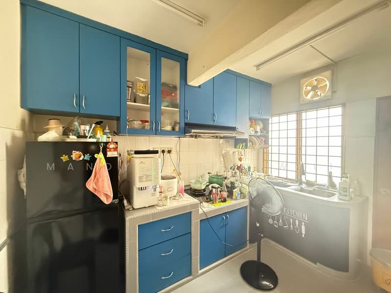 2-storey Terraced House for Sale in Taman Anggerik (Johor Bahru) - Mandy Goh Siew Li - Kitchen - PropertyGuru.com.my