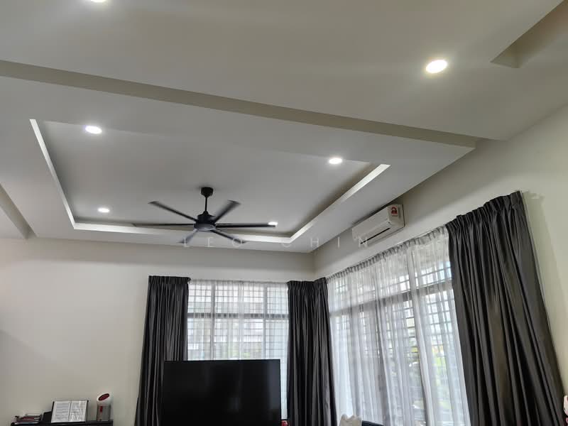 Rumah Teres untuk Dijual di Serdang (Seri Kembangan) - Leo Chin - Living Room - PropertyGuru.com.my
