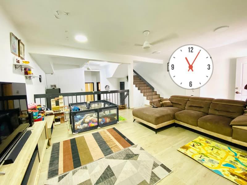 Rumah Teres untuk Dijual di Taman Selayang Utama (Selayang) - Muin Mn - Living Room - PropertyGuru.com.my