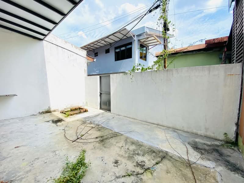 Rumah Teres untuk Dijual di Taman Selayang Utama (Selayang) - Muin Mn - Exterior - PropertyGuru.com.my