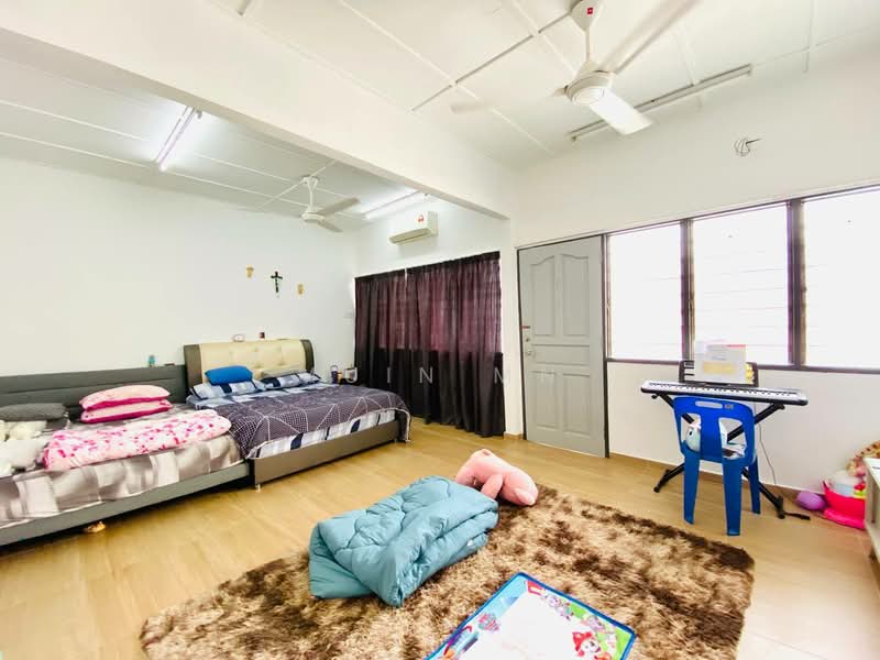 Rumah Teres untuk Dijual di Taman Selayang Utama (Selayang) - Muin Mn - Bedroom - PropertyGuru.com.my