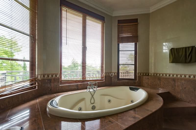 Bungalow for Sale in Bukit Jalil Golf (Bukit Jalil) - Jack Yong - Bathroom - PropertyGuru.com.my