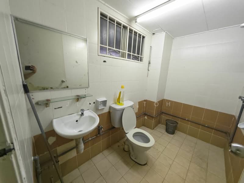 Pangsapuri untuk Disewa di Plaza Metro Prima - Jenson Toh - Bathroom - PropertyGuru.com.my