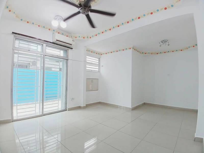 Semi-Detached House for Sale in Taman Mutiara Rini (Skudai) - Ace Tan - Living Room - PropertyGuru.com.my