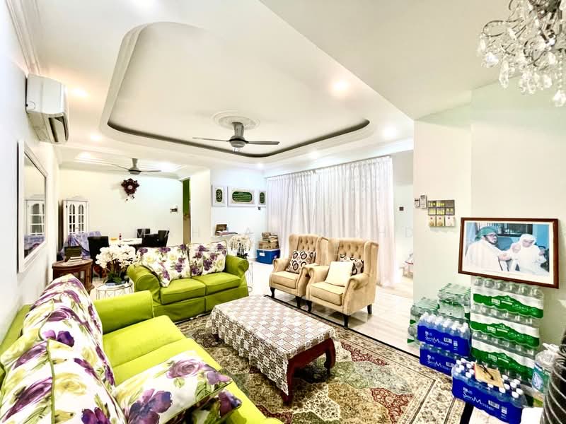 2-storey Terraced House for Sale in Seksyen 8 (Bangi) - Mahzah Mohd Rapiee - Living Room - PropertyGuru.com.my
