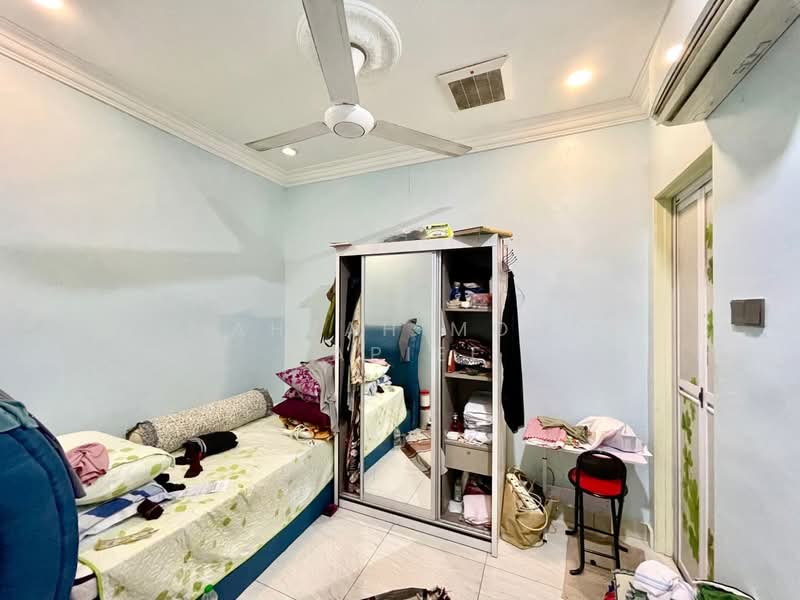 2-storey Terraced House for Sale in Seksyen 8 (Bangi) - Mahzah Mohd Rapiee - Bedroom - PropertyGuru.com.my