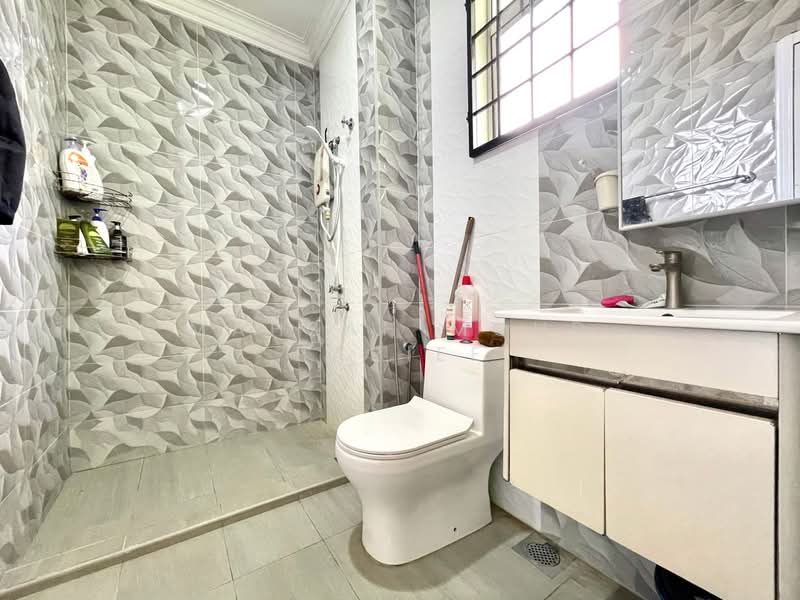 2-storey Terraced House for Sale in Seksyen 8 (Bangi) - Mahzah Mohd Rapiee - Bathroom - PropertyGuru.com.my