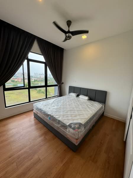 Servis Apartment untuk Disewa di Utropolis Suites 2 - Wei Kit - Bedroom - PropertyGuru.com.my