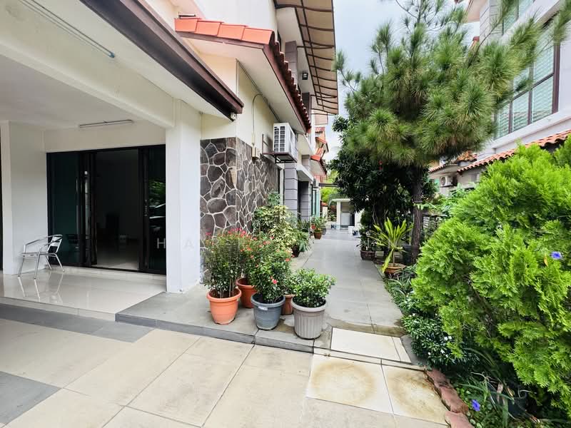 Semi-Detached House for Sale in Kajang (Selangor) - Harry Chin - Exterior - PropertyGuru.com.my