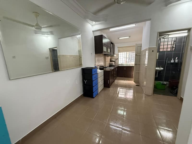 Rumah Teres 2 Tingkat untuk Disewa di Bandar Damai Perdana (Cheras) - Joly Liew - Kitchen - PropertyGuru.com.my