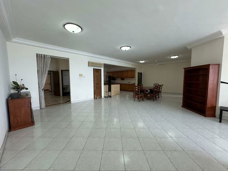 Condominium for Rent at Gurney Beach Resort - Xinnee . - Living Room - PropertyGuru.com.my