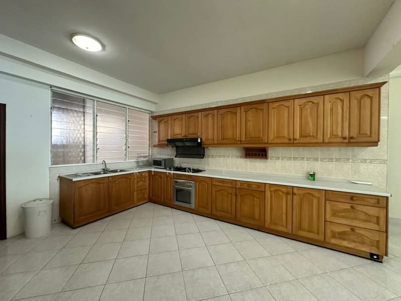 Condominium for Rent at Gurney Beach Resort - Xinnee . - Kitchen - PropertyGuru.com.my