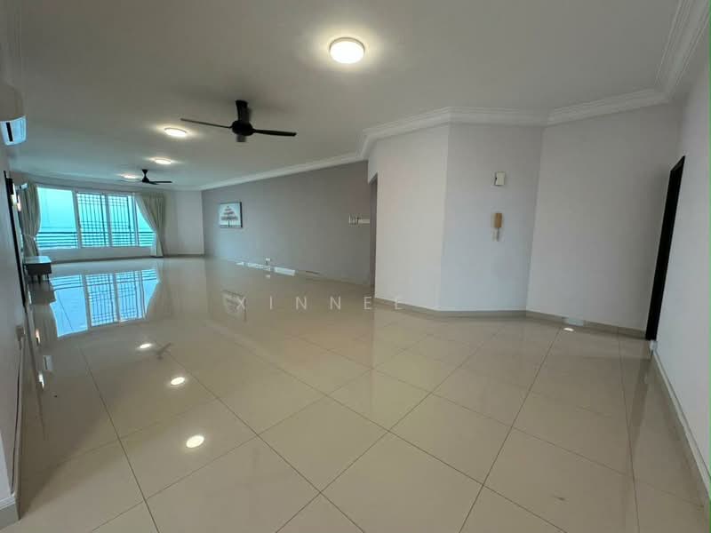 Kondominium untuk Disewa di Gurney Beach Resort - Xinnee . - Living Room - PropertyGuru.com.my
