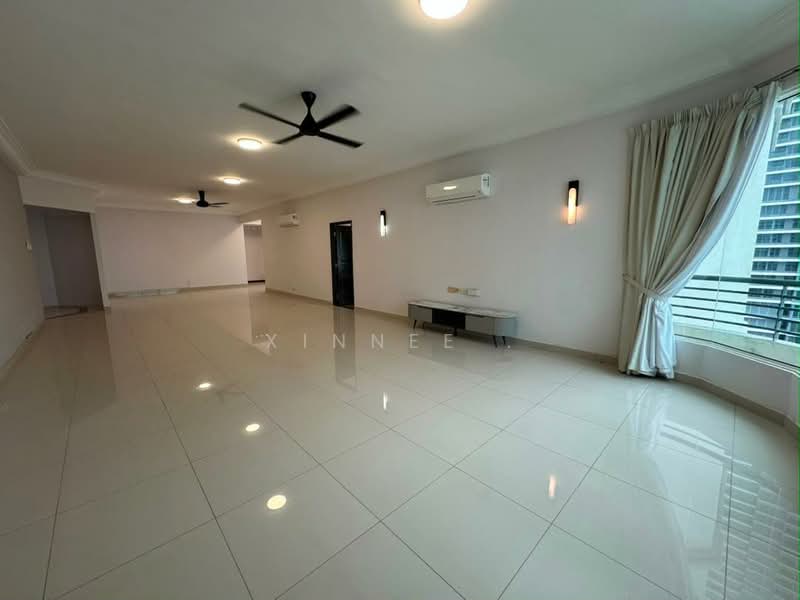 Kondominium untuk Disewa di Gurney Beach Resort - Xinnee . - Living Room - PropertyGuru.com.my