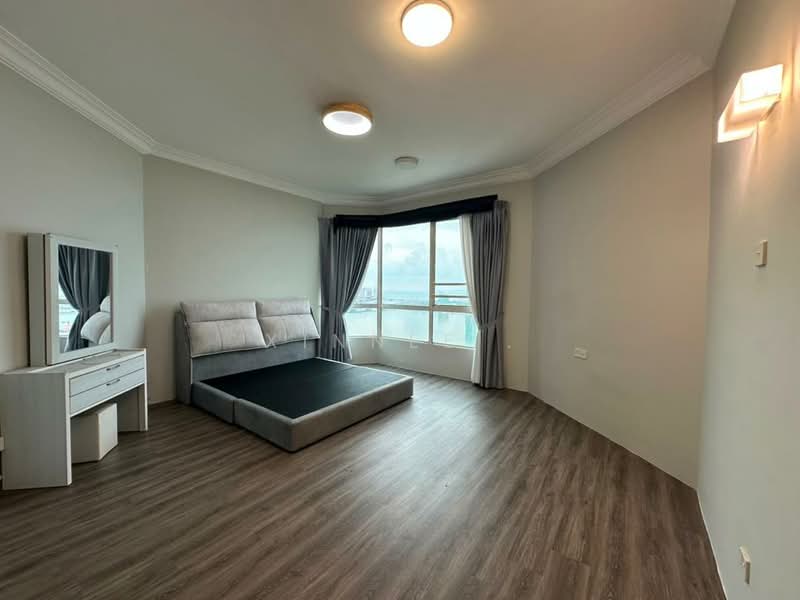 Kondominium untuk Disewa di Gurney Beach Resort - Xinnee . - Bedroom - PropertyGuru.com.my