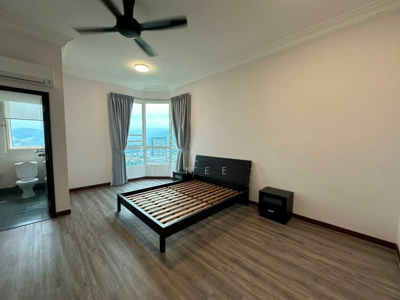 Kondominium untuk Disewa di Gurney Beach Resort - Xinnee . - Bedroom - PropertyGuru.com.my