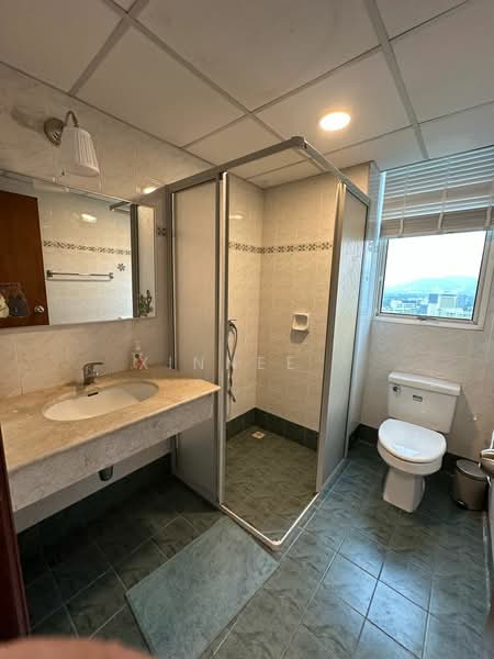 Condominium for Rent at Gurney Beach Resort - Xinnee . - Bathroom - PropertyGuru.com.my