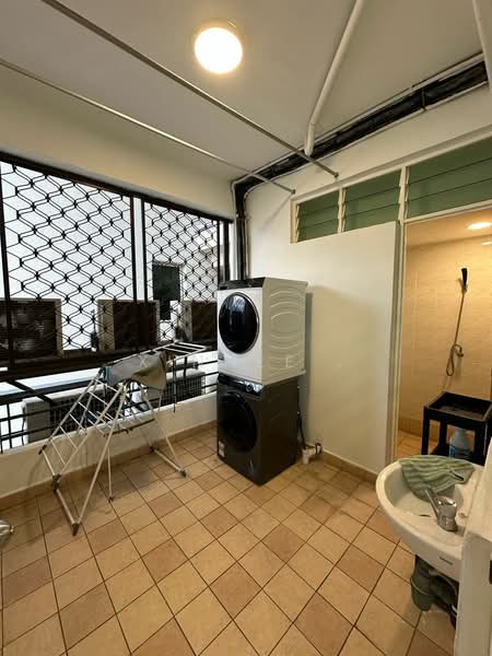Condominium for Rent at Gurney Beach Resort - Xinnee . - Balcony - PropertyGuru.com.my