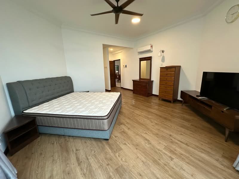 Condominium for Rent at Gurney Beach Resort - Xinnee . - Bedroom - PropertyGuru.com.my